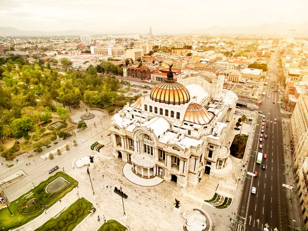 Así puedes moverte en la Ciudad de México: a pie, en metro, bus, taxi y más