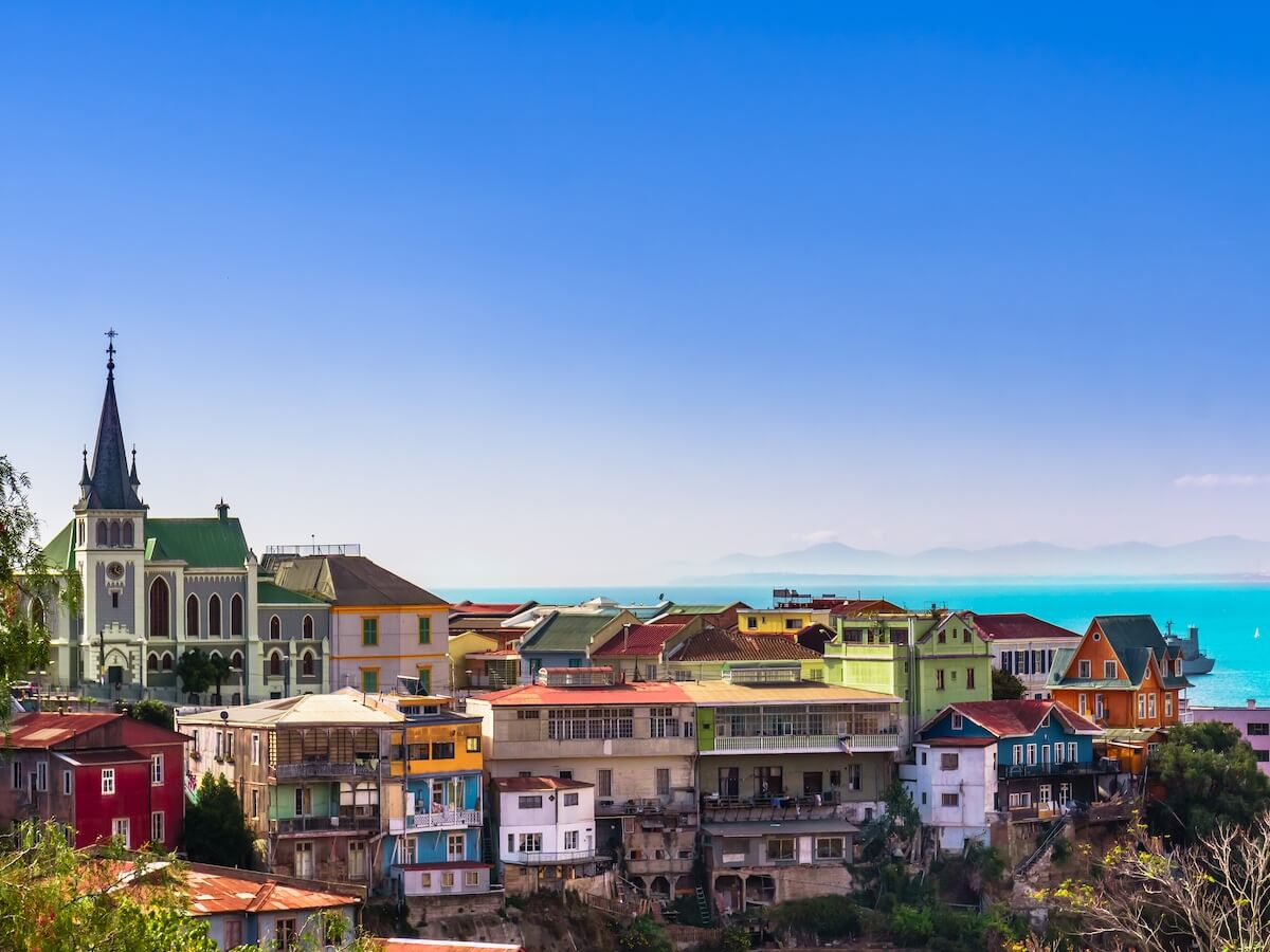 Cómo moverse por Valparaíso: a pie, en metro, bus, bici, taxi y Cabify